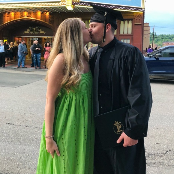 Meet your Posher, Paige - Picture 1 of 4